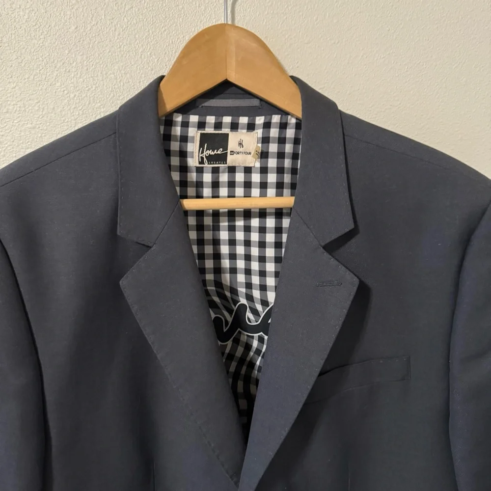 Howe Classic Gray Sports Blazer Contrast Gingham Lining NWOT-44